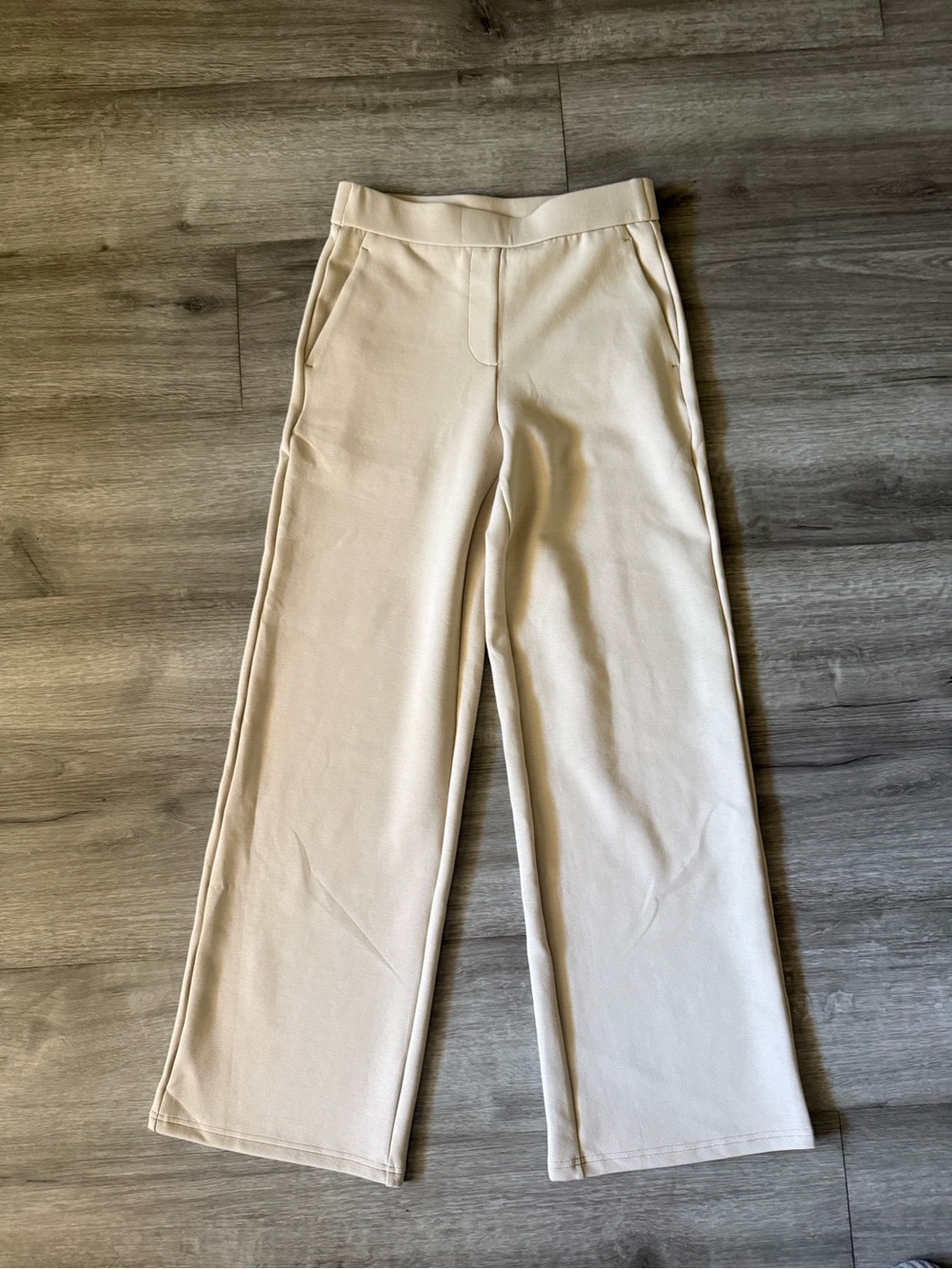 New Women's Cream Wide-Leg pants OGL - size small .